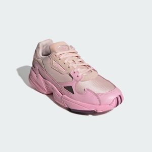 NWT WOMAN’S ADIDAS FALCON SNEAKER/SIZE 7.5